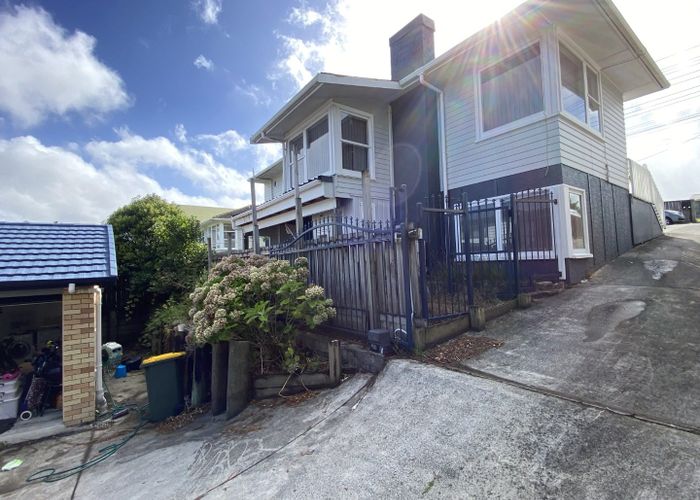  at 81 Hepburn Rd, Glendene, Waitakere City, Auckland