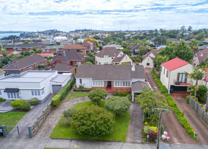  at 8 Sayegh Street, St Heliers, Auckland
