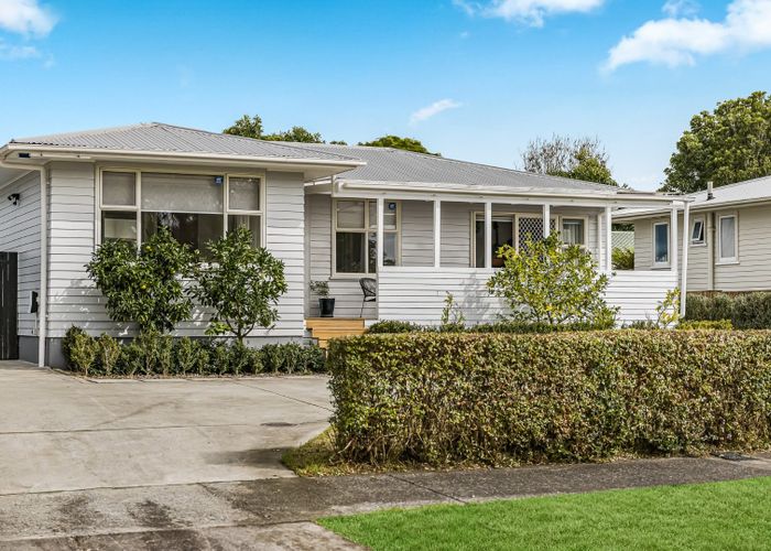  at 6 Esmerelda Avenue, Avondale, Auckland City, Auckland