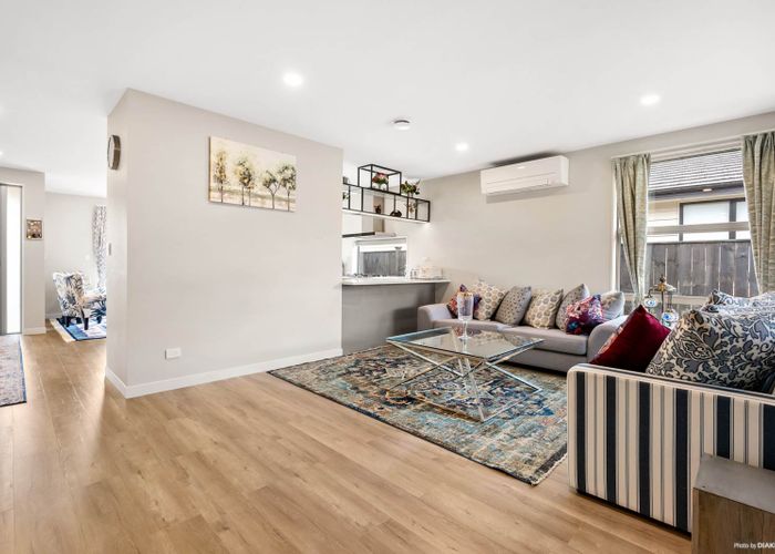  at 4 Leatherwood Road, Takanini, Auckland