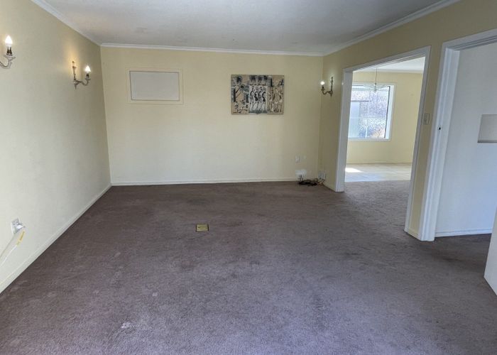  at 132 Avonhead Road, Avonhead, Christchurch