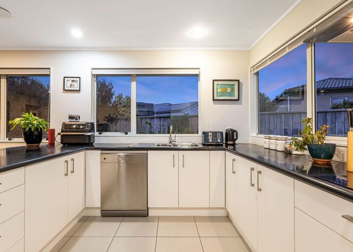  at 13 Catlins Glen, Aotea, Porirua, Wellington