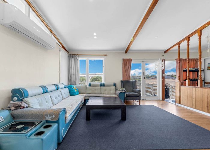  at 14 Barkes Place, Mount Roskill, Auckland City, Auckland