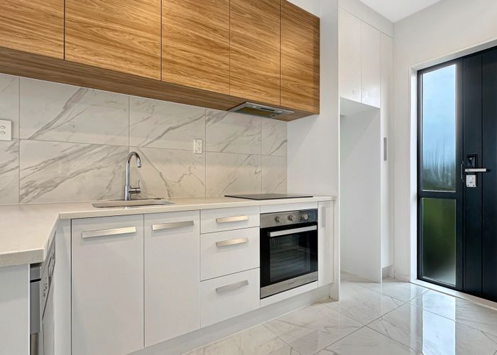  at 140 Tiriwa Drive, Massey, Auckland