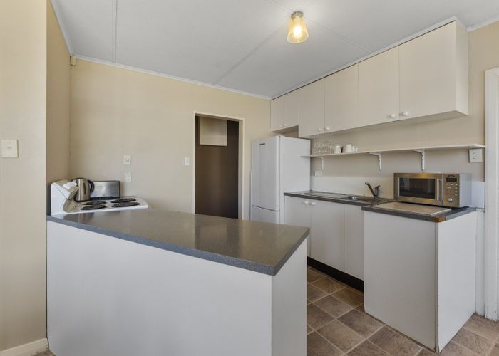  at 4 Burfield Place, Awapuni, Palmerston North