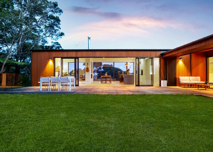  at 32 Range Road, Swanson, Auckland