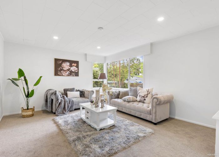  at 27 Contessa Drive, Glenfield, Auckland