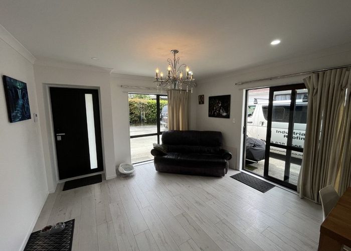  at 18A Te Atatu Road, Te Atatu South, Waitakere City, Auckland