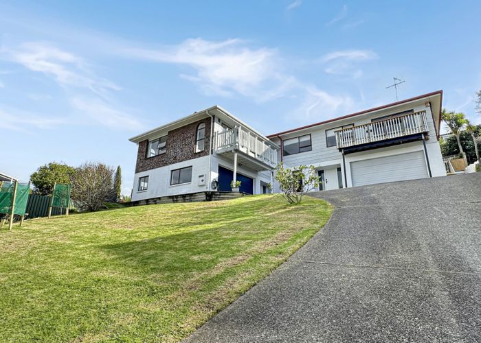  at 2/5 Manaia Place, Mairangi Bay, North Shore City, Auckland