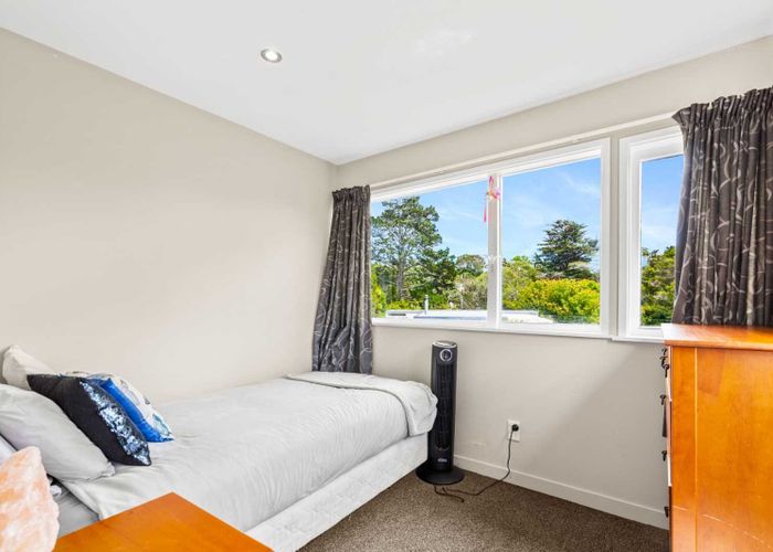  at 14 Fairmount Road, Titirangi, Waitakere City, Auckland