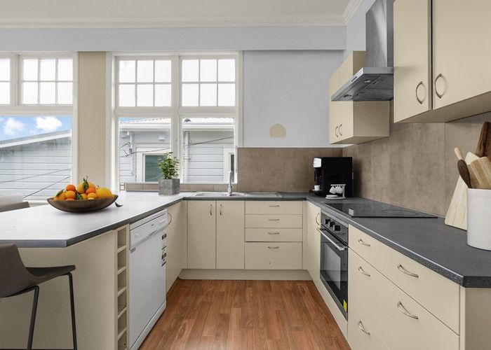  at 6 Waipapa Road, Hataitai, Wellington, Wellington