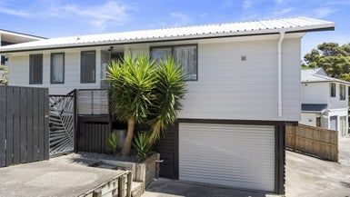  at 2/34 Gledstane Road, Stanmore Bay, Whangaparaoa