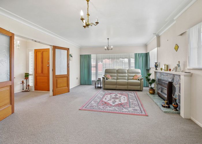  at 25 Chedworth Avenue, Chedworth, Hamilton