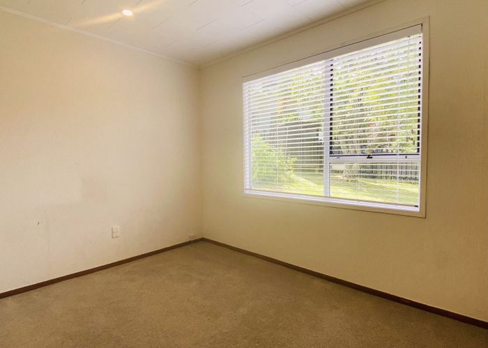  at 31 Contessa Drive, Glenfield, Auckland