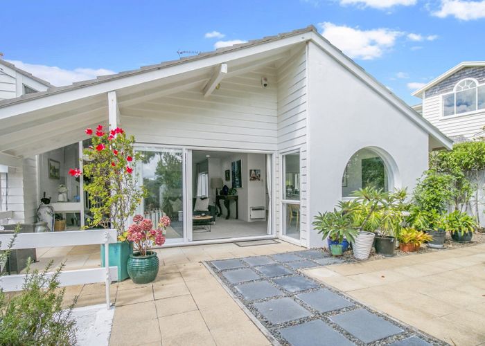  at 1/17 Cameron Street, Takapuna, Auckland