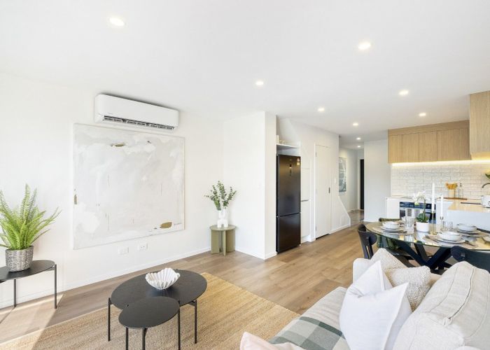  at 8/4 Ngaroma House Drive, Hobsonville, Waitakere City, Auckland