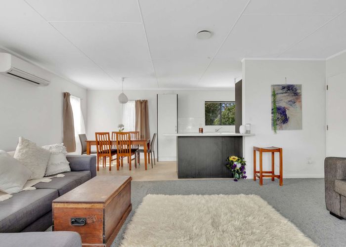  at 7 Kane Road, Papamoa Beach, Papamoa