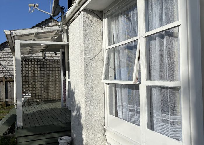  at 27 Shakespeare Avenue, Trentham, Upper Hutt, Wellington