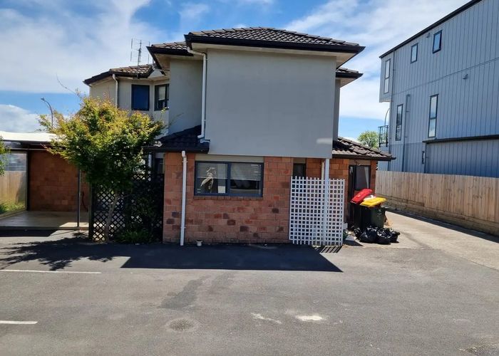  at 18 William Roberts Road, Pakuranga, Auckland