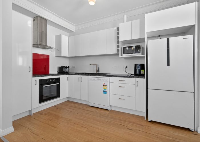  at 21 Leighton Avenue, Waiwhetu, Lower Hutt, Wellington