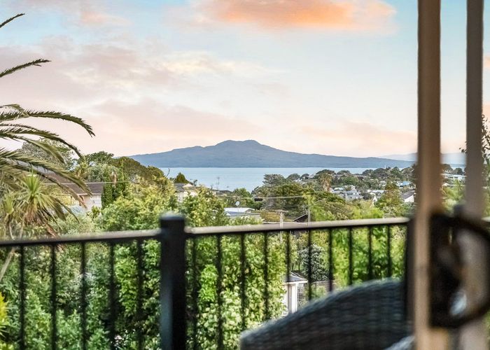  at 14A Kowhai Road, Campbells Bay, North Shore City, Auckland