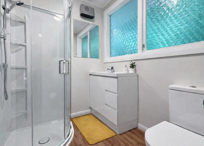  at 32 Ngaio Road, Kelburn, Wellington, Wellington