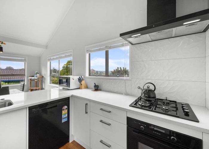  at 1/3 Tahinga Street, Northcote, North Shore City, Auckland
