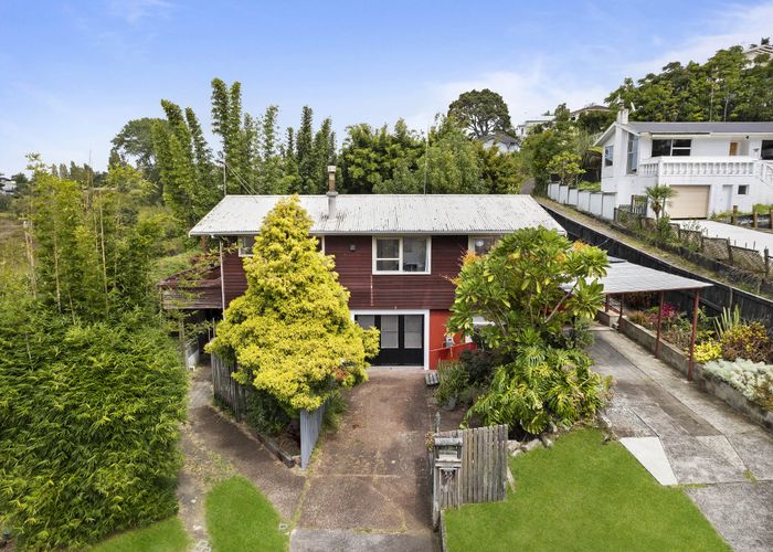  at 33 St Peters Street, Northcote, Auckland