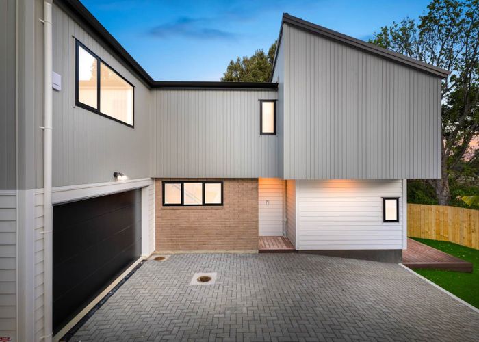  at 112 C & D Eversleigh Road, Belmont, North Shore City, Auckland