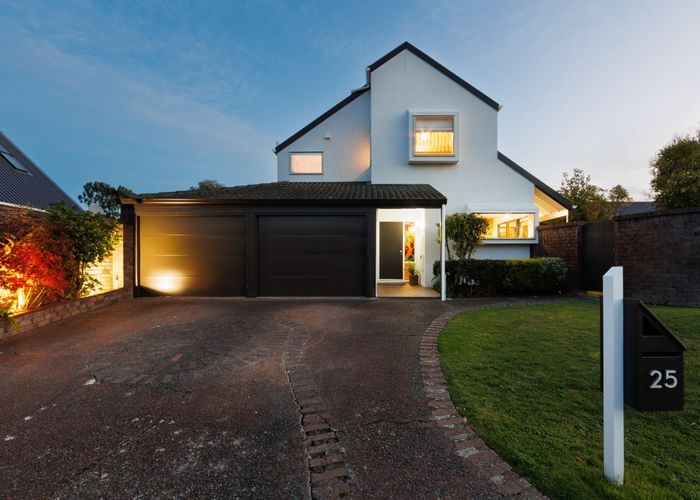  at 25 Heathcote Place, Fitzherbert, Palmerston North