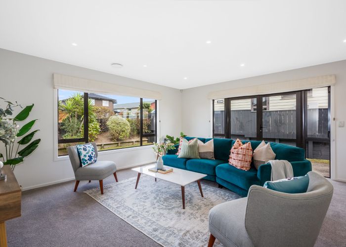  at 84 Te Puia Drive, Aotea, Porirua