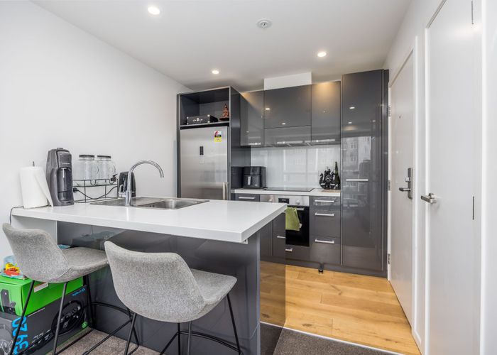  at 206/8 Lakewood Court, Manukau, Manukau City, Auckland