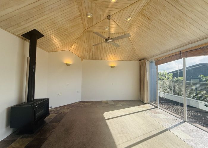  at 17 Pounamu Avenue, Greenhithe, Auckland