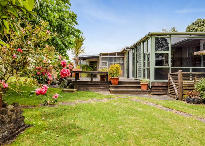  at 878 Oeo Road, Hawera