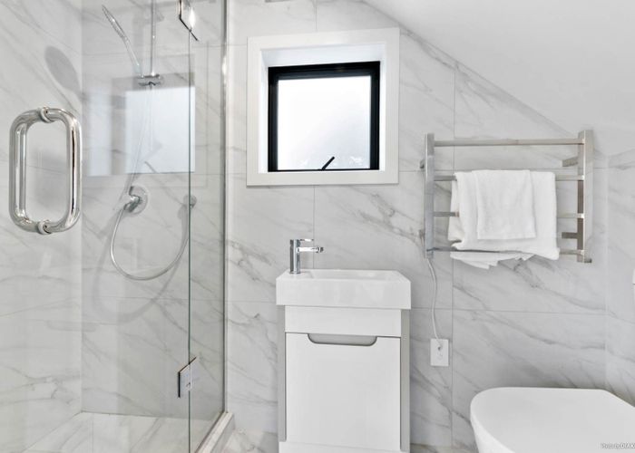  at Units 1-9, Kaponga Crescent, New Lynn, Waitakere City, Auckland