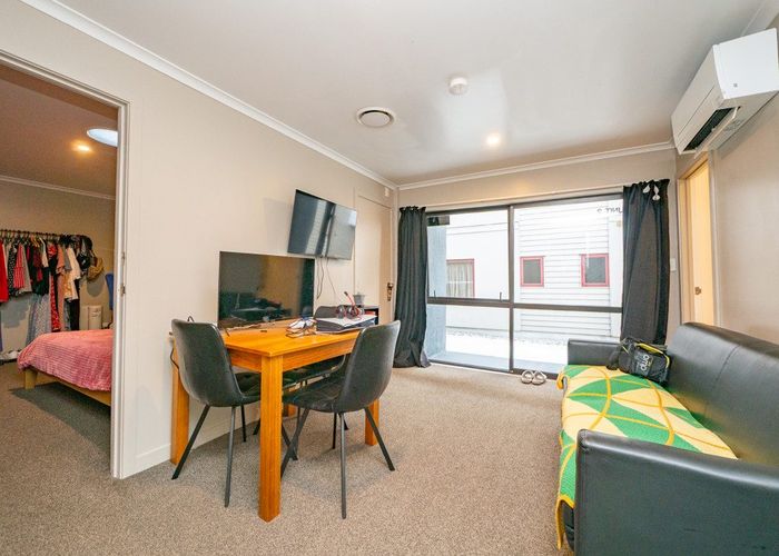  at 2/597 Andersons Bay Road, Musselburgh, Dunedin, Otago