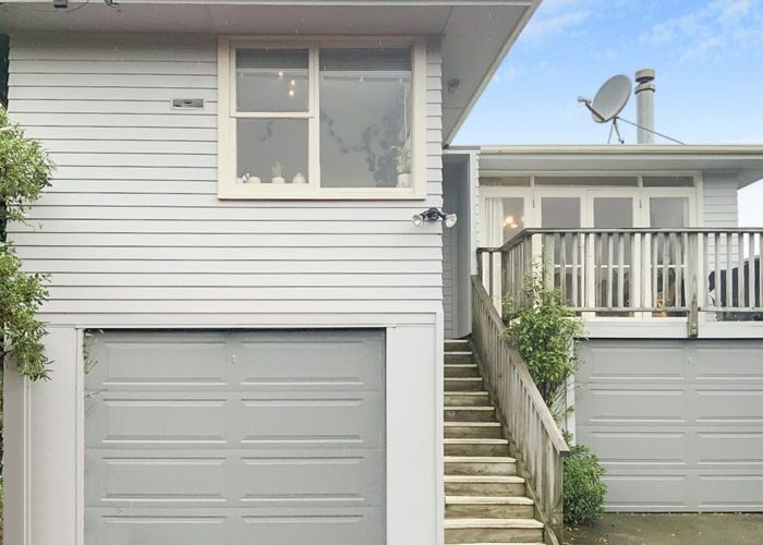  at 6 Westleigh Way, Newlands, Wellington