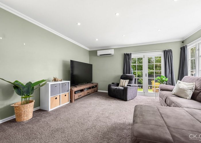  at 6 Glen Road, Stokes Valley, Lower Hutt, Wellington