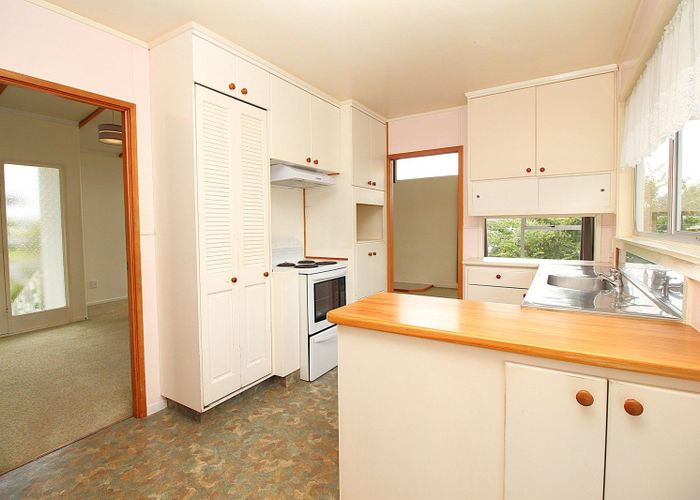  at 104 Farquhar Road, Glendene, Waitakere City, Auckland