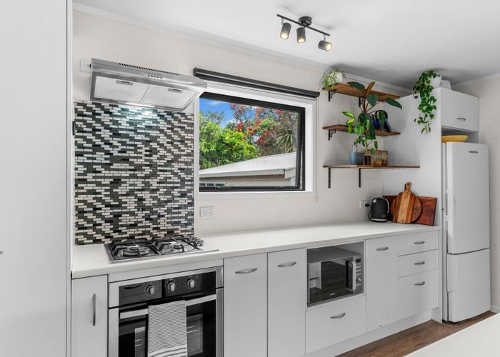  at 8 Dey Street, Mangawhai Heads, Mangawhai
