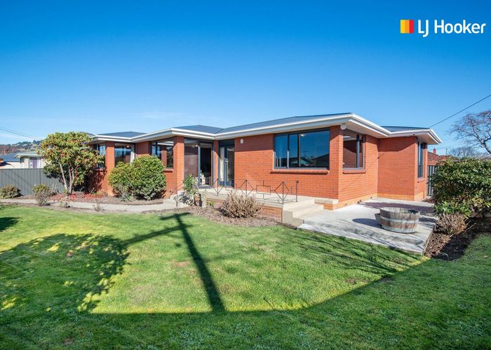 at 27 Forfar Street, Clyde Hill, Dunedin