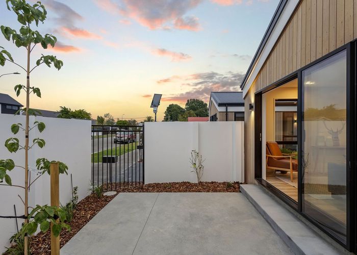  at 2/36 Harker Street, Spreydon, Christchurch City, Canterbury