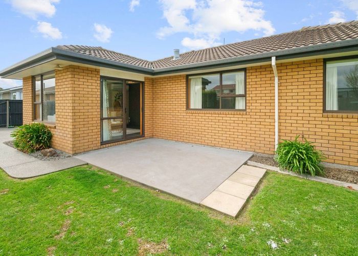  at 2/19 Cunningham Place, Halswell, Christchurch