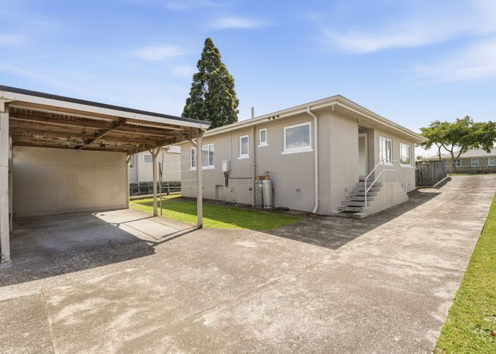  at 12 Watling Street, Gate Pa, Tauranga, Bay Of Plenty