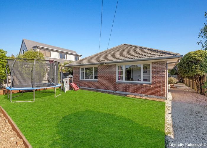  at 116 Pine Avenue, South New Brighton, Christchurch City, Canterbury