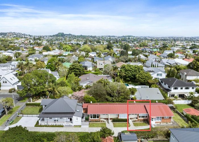  at 9B Henley Road, Mount Eden, Auckland City, Auckland