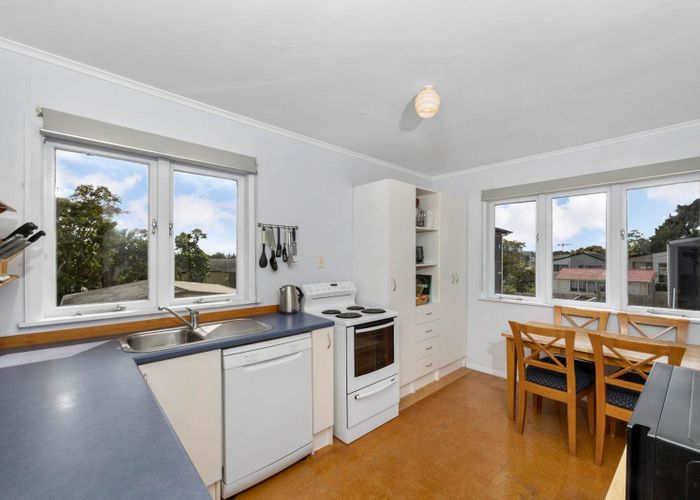  at 6 Batkin Road, New Windsor, Auckland City, Auckland