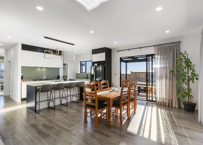 at 17 Annmarie Avenue, Totara Park, Auckland