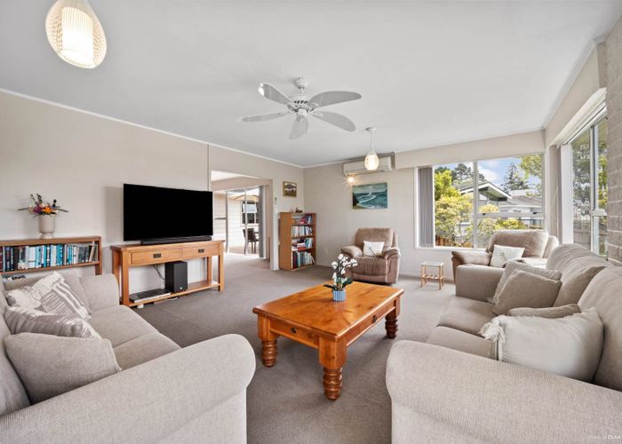  at 15  Allington Road, Massey, Waitakere City, Auckland