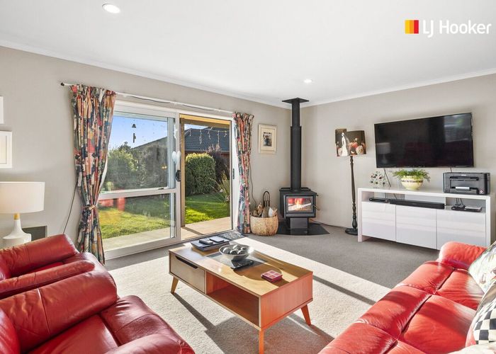  at 8 Chatham Street, Waihola